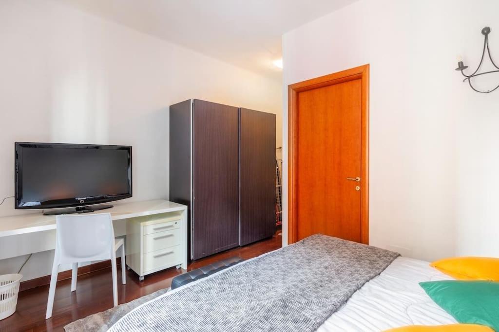 Modern Apartment In Milano Centrale Next To Metro M5 - Sarca 73 Экстерьер фото
